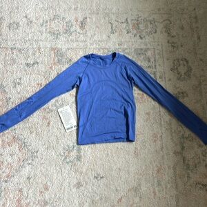 Lululemon long sleeve swiftly tech